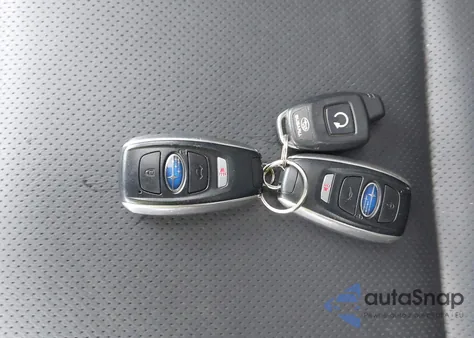 2019 Subaru Outback 2.5I Limited из США, поврежденный, VIN 4S4BSANC8K3293333